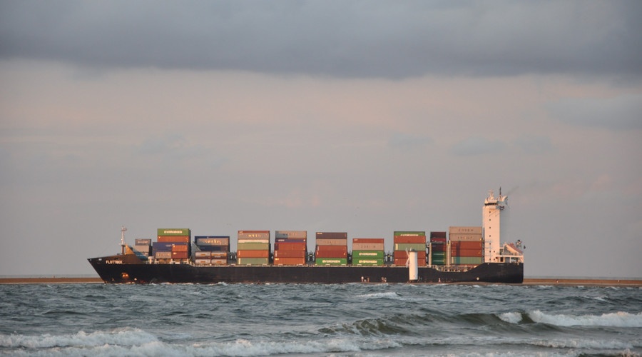 关于72避碰规则中第五条了望的简要解读